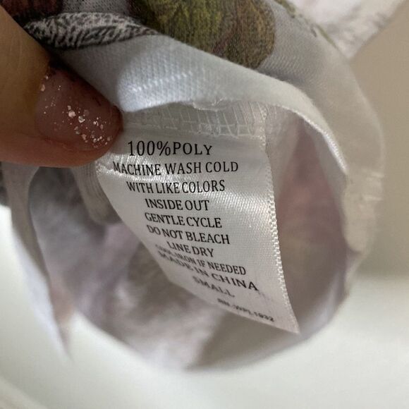 NWT- Sweet Gisele- rinestone Arizona graphic tee -size small - Picture 7 of 7